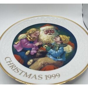 1999 Avon Christmas Collectors Plate SANTA'S TENDER MOMENT Robert Sauber EUC